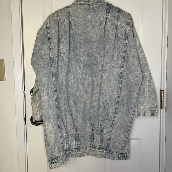 Vintage RIO Acid Wash Denim Jeweled Jacket With Pleats And Shoulder Pads In Sz S - Picture 2 of 7